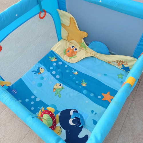 Playpen used, very good condition with side zipper