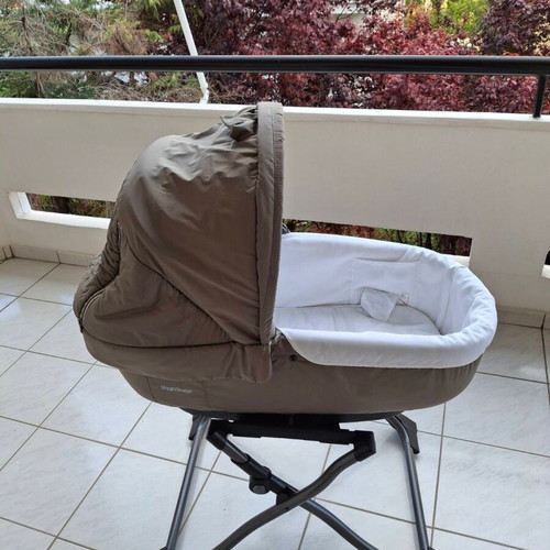 Peg Perego car seat with Isofix base and carrycot used