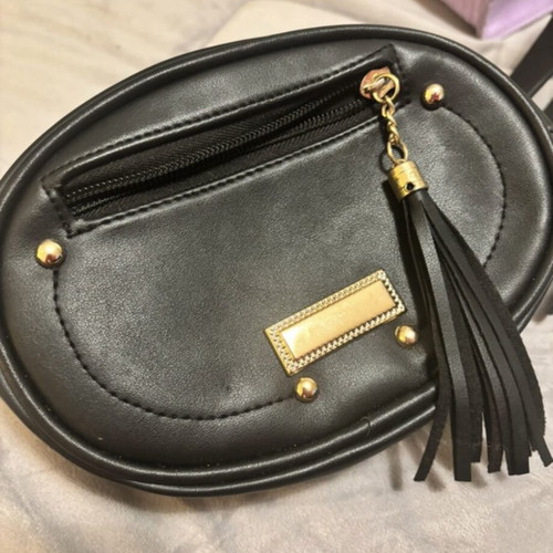 Black waist bag like new in very good condition