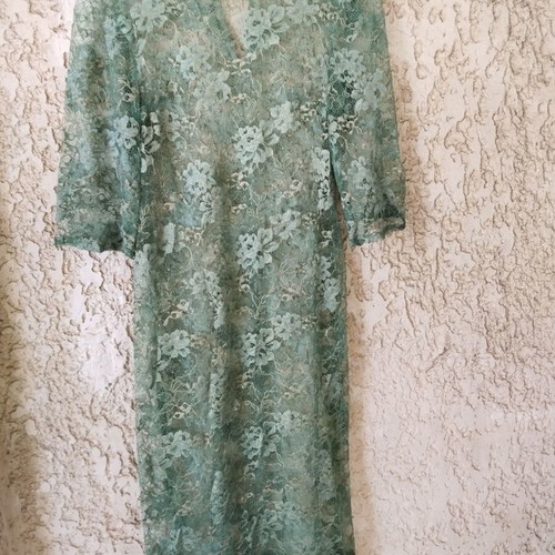 Maxi lace outerwear small - medium size like new, green and gold
