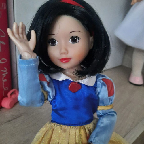 Snow White Jolina Ballerina articulated doll by Zapf Creation