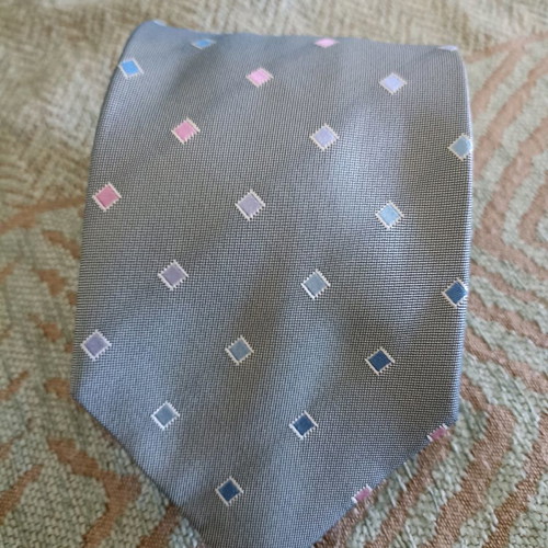 Silk branded ties used, pack of 5 plus 1 gift