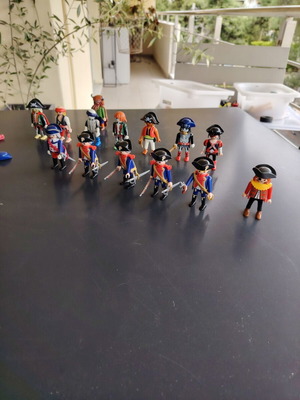 Playmobil pirates and soldiers used set with figures and accessories