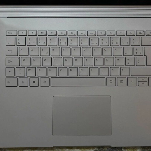 Microsoft Surface Book 2 15" i7-8650U 16GB 500GB GTX1060 laptop