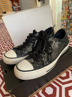 Converse