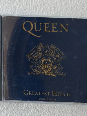 Queen Greatest Hits II CD like new, rock