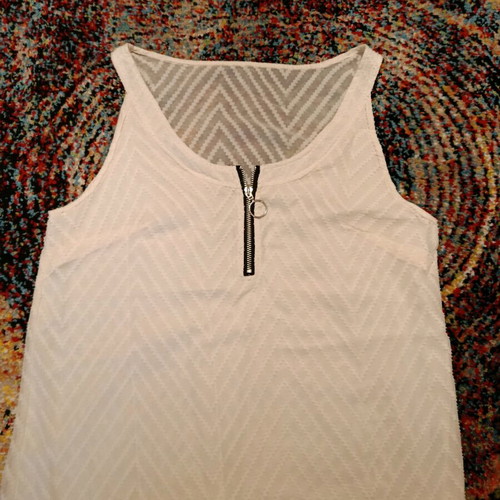 White summer t-shirt Medium Large like new