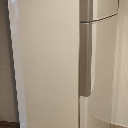 Hitachi fridge freezer like new, no frost, 155x59x56 cm