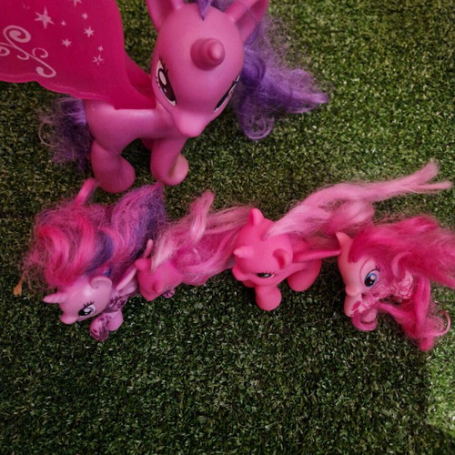 My Little Pony set of 6 like new