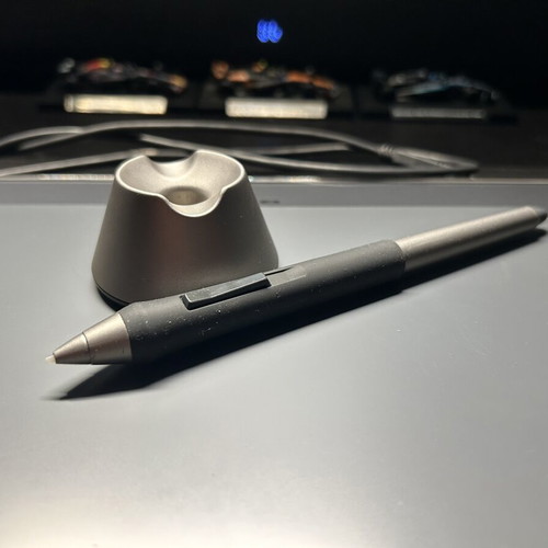 Wacom Intuos 3 PTZ-630 A5 digitizer used with pen and extra nibs