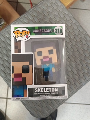 Φιγούρα Minecraft skeleton καινούργια στο κουτί της
