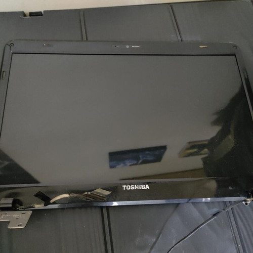 Toshiba Satellite L600-01B Screen with Hinges and Camera like new