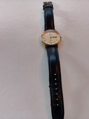 CINTACE men's watch model 1970-1975 TIMEX used, functional, gold color