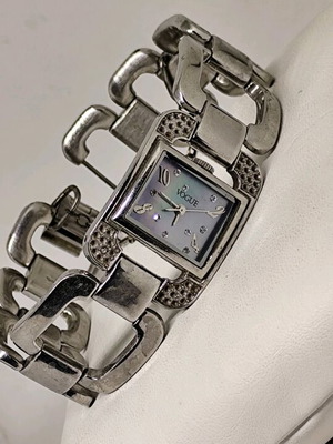 Vogue women's vintage watch stainless steel mother of pearl dial like new