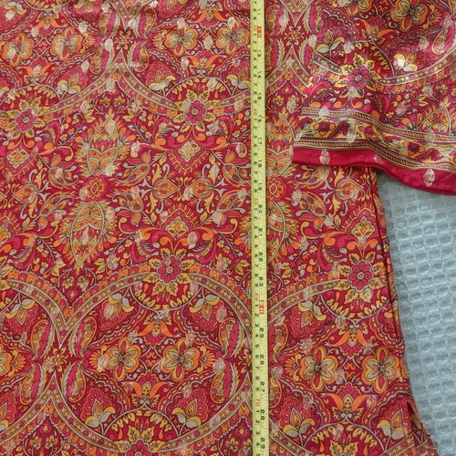 Bohoo Fashion Kaftan like new, 80% silk, paisley pattern