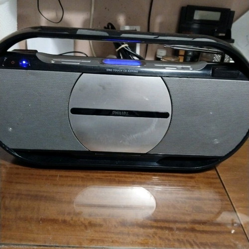 Philips AZ 1880 sound machine with USB, digital radio, MP3 PC input