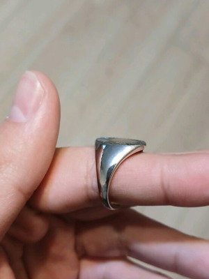 Gray ring used for pinky finger