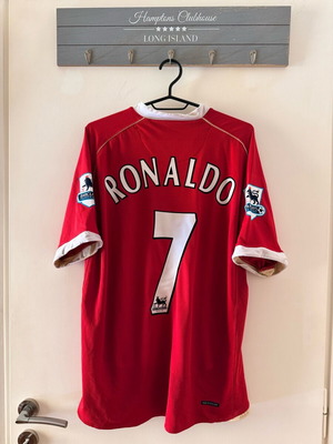 Manchester United 2006/07 jersey like new, size M