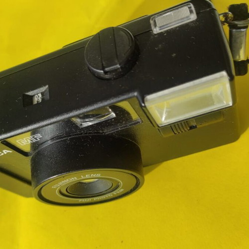 Fujica Mf 35mm point and shoot analog camera new