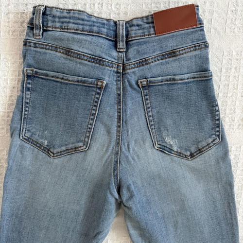 Stradivarius super high waist jeans size XS 34 like new with gift blouse