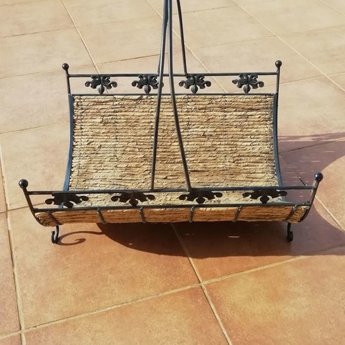 Newspaper and magazine holder used, metal with wicker base