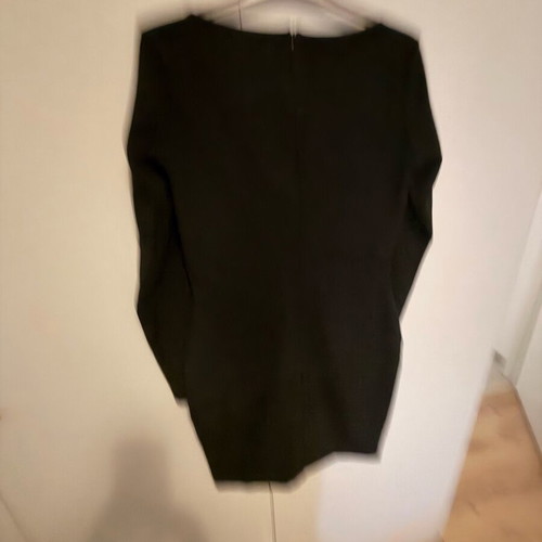 Black and white dress medium with long sleeves like new