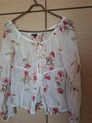 Дамска пролетна риза като нова, бяла и червена, размер M