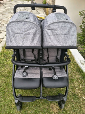 Peg Perego twin stroller like new, convenient and flexible