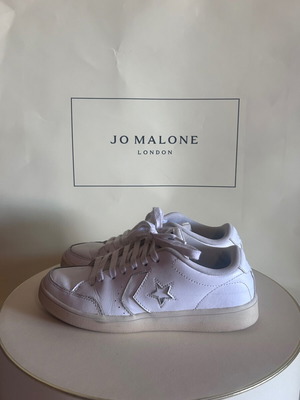 Converse El Distrito 2.0 Ox white sneakers size 37.5