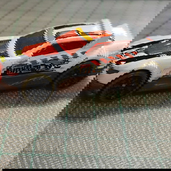 HOT WHEELS ΑΜΑΞΑΚΙ