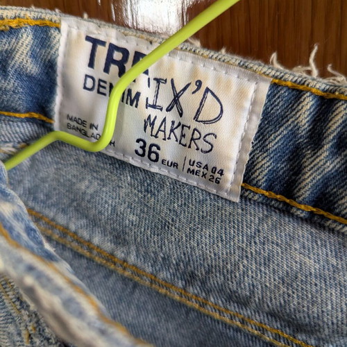 Zara high-waisted jeans small, like new, blue with rips