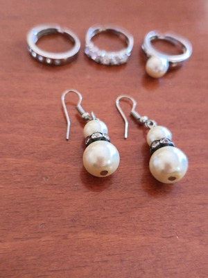 Silver Fo Bijoux Jewelry Set like new with pearl earrings and rings
