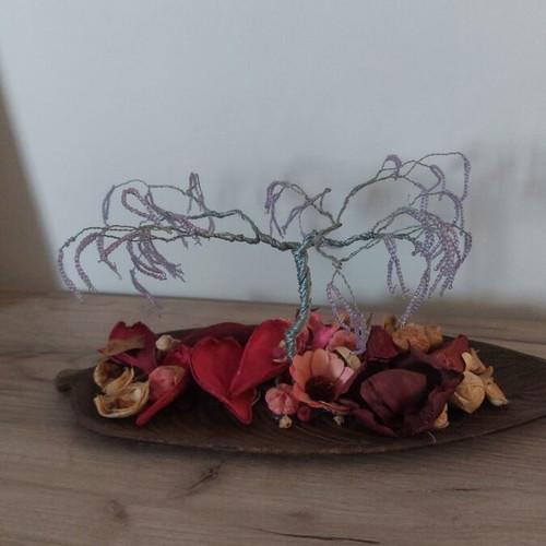 Decorative tree with wire and purple beads on wooden leaf new