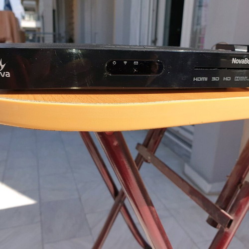 Novabox HD 3001 decoder like new with remote control