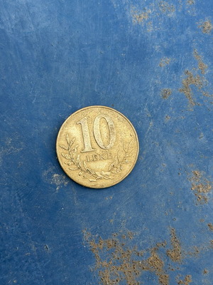 10 Lek Albania coin 1996, used