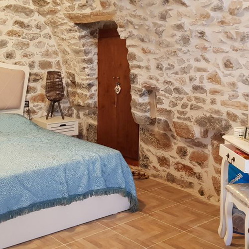 Traditional renovated detached house 2023, 71 sqm, furnished, East Mani