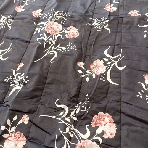Quilt new 1.56x2.20 with polyester filling