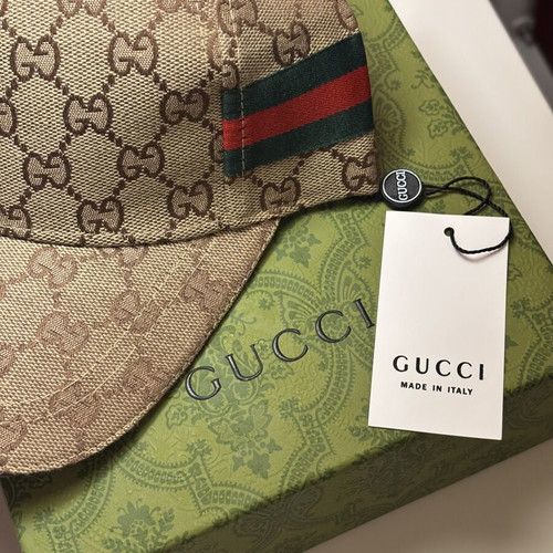 Gucci hat, beige and brown