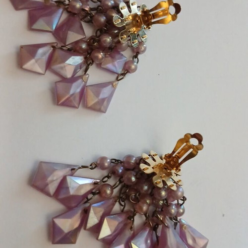 Vintage cluster earrings with pink beads and iridescent crystals, like new