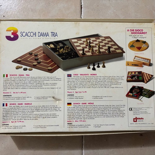 Italian vintage chess and checkers board game like new