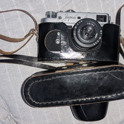 Vintage Zorki 4 Camera with Industar 50 Lens like new