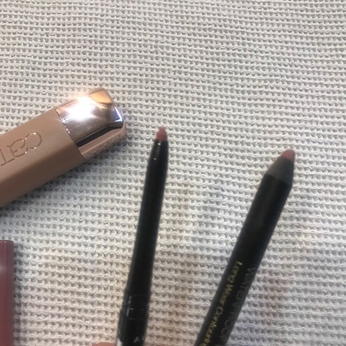 Nude lipstick set Catrice and lip pencils MD 503, Avon Blushed nude like new