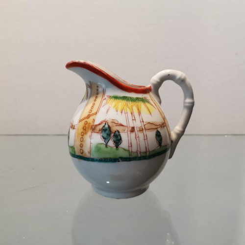 Porcelaine de Japon jug used with bamboo handle