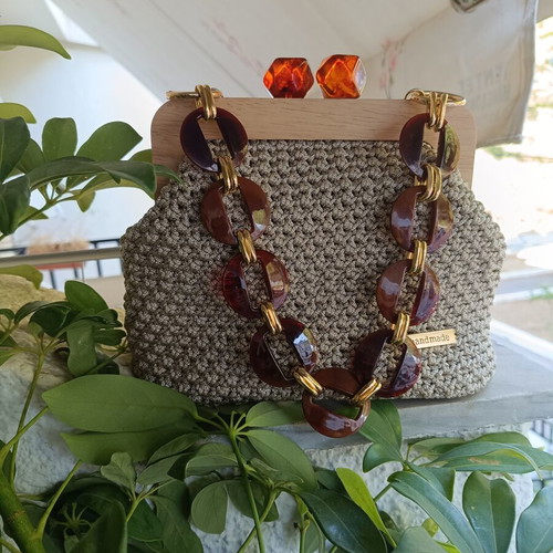 Handmade clutch bag beige with wooden frame and amber beads, new