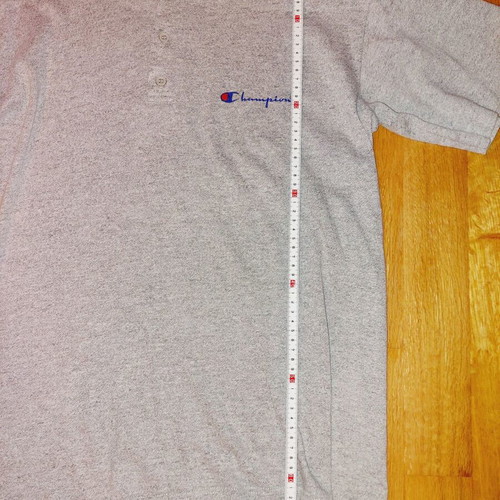 Champion T-shirt Medium like new, gray