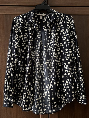 H&M shirt with patterns like new, size XS 34