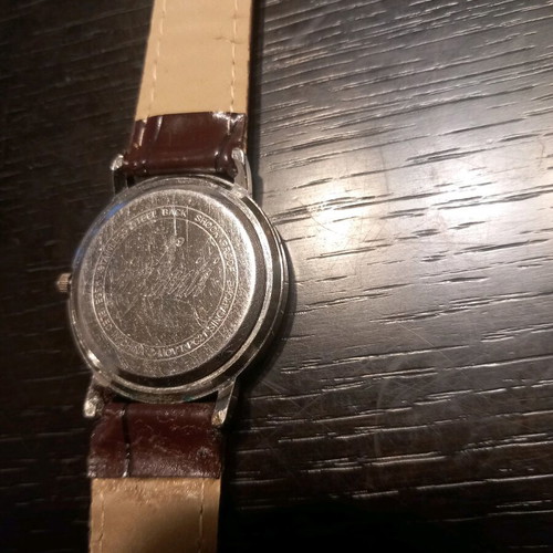 Infinity wristwatch used quartz