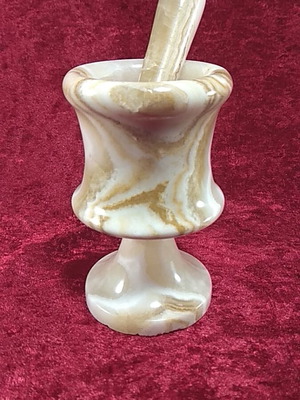 Decorative mortar with pestle made of natural onyx stone used