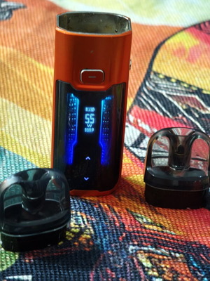 Vaporesso Lux electronic cigarette used with extra tank