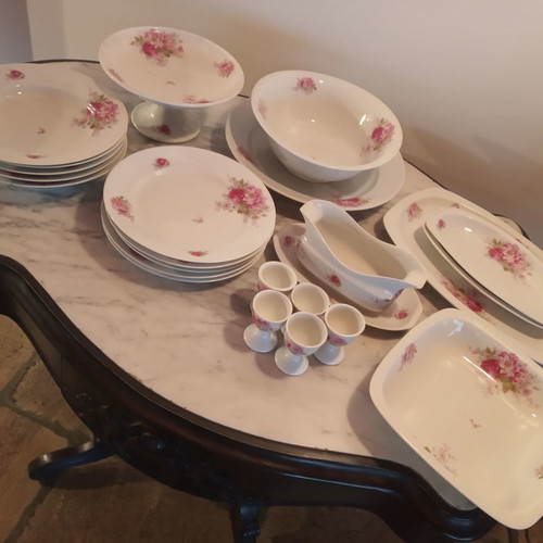 EPIAG porcelain dinnerware set 23 pieces like new